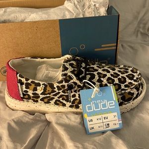 Hey Dude Girls’ shoes Size K12 Wendy Cheetah